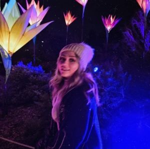 Meet your Posher, Alhely